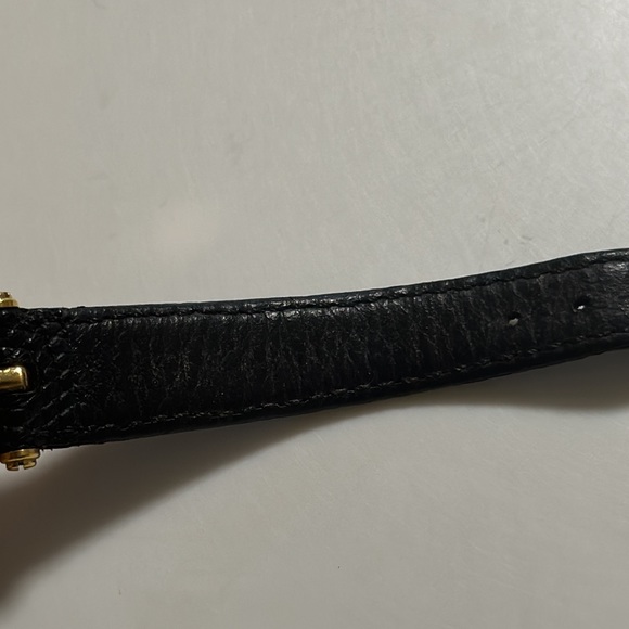 LAST CALL Vintage Gucci Gold Square Stack Black Dial Quartz Watch - Picture 11 of 12